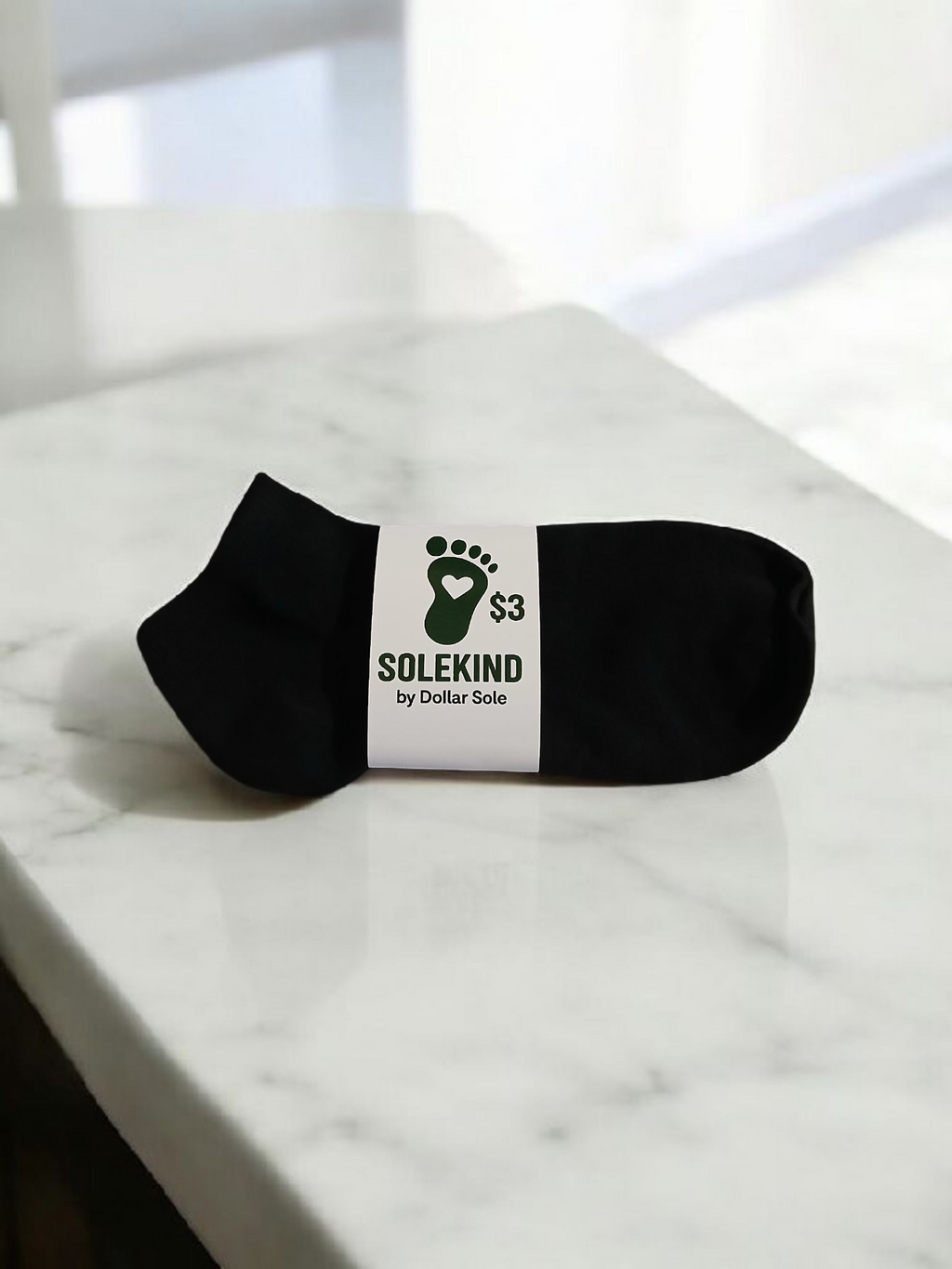 Men/Women's socks in gray, black, and white colors